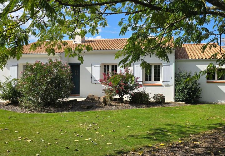 Villa i Challans, Vendee, Challans - € 430.000 | Ref: 409708ANCD - foto 1
