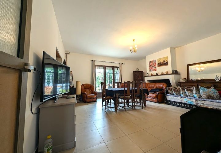 Villa i Saint-Emilion, Gironde, Saint-Emilion - € 275.000 | Ref: 402103FOU - foto 1