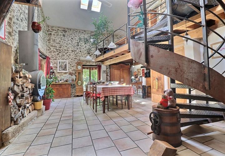 Villa i Aubenas, Ardeche, Aubenas - € 800.000 | Ref: 414382MZR - foto 1