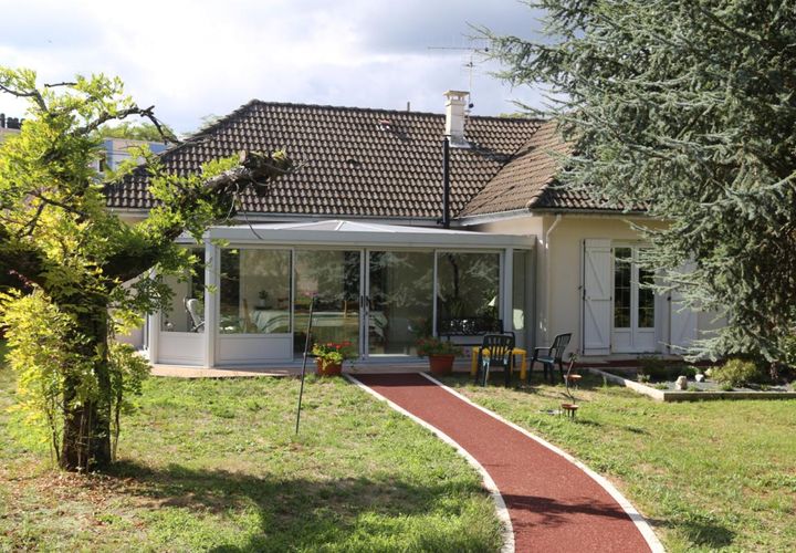 Villa a Autun, Saone-et-Loire, Autun - € 260.000 | Ref: 4669 - foto 1