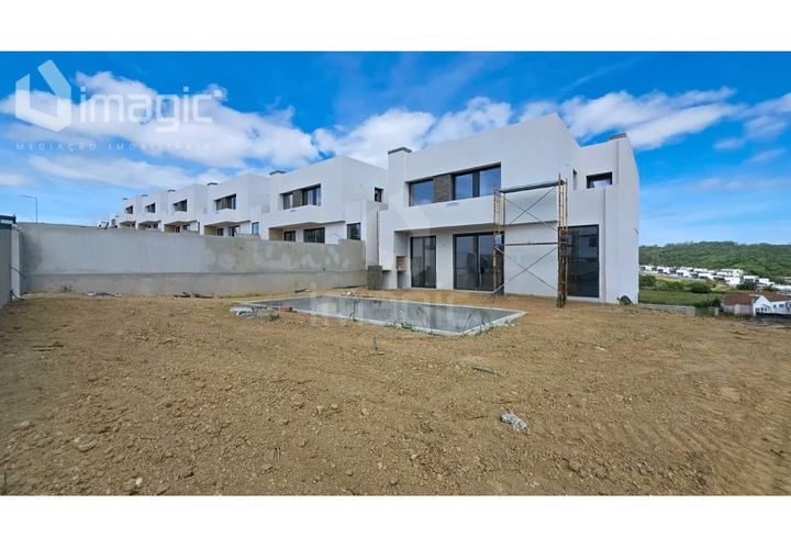 Villa i Mafra, Lisbon, Mafra - € 780.000 | Ref: L23596F - foto 1