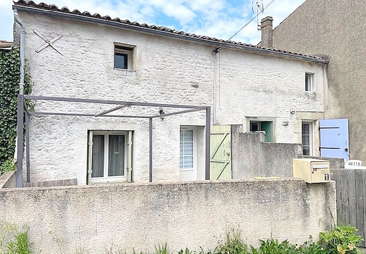 Villa i Surgeres, Charente-Maritime, Surgeres - € 235.000 | Ref: 402977BCR - foto 1