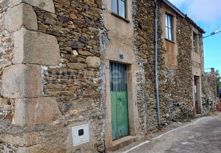 Villa i Covilha, Castelo Branco, Covilha - € 37.500 | Ref: 394250107 - foto 1