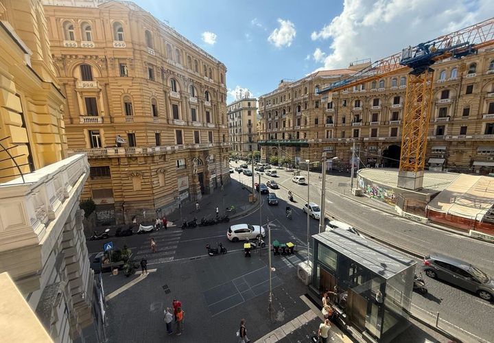Apartament a Naples, Naples, Naples - € 1.200/mes | Ref: LUG-191 - foto 1