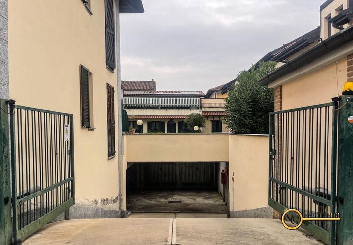 Parkeringsplads i Vignate, Milan, Vignate - € 26.000 | Ref: VOL-294 - foto 1