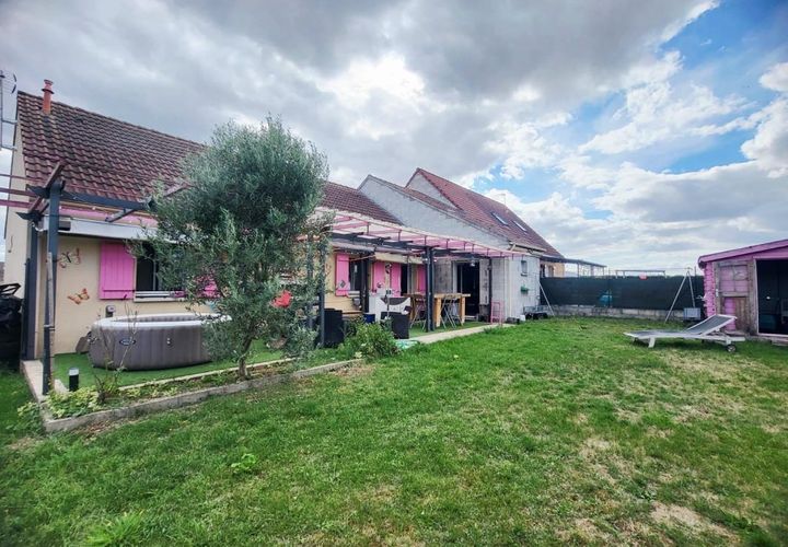 Bungalou a Angerville, Essonne, Angerville - € 221.000 | Ref: 2814AUBI - foto 1