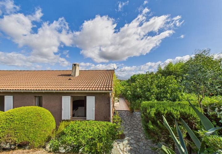 Villa a Ajaccio, Corse-du-Sud, Ajaccio - € 430.000 | Ref: VM2845-MAXIMMO - foto 1