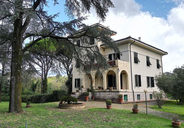 Villa i Lucca, Lucca, Lucca - € 1.200.000 | Ref: IA04000 - foto 1