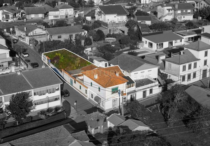 Villa a Espinho, Aveiro, Espinho - € 330.000 | Ref: C0496-00159 - foto 1