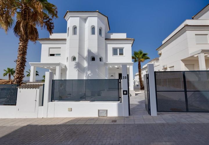 Villa i La Marina, Alicante, La Marina - € 280.000 | Ref: CSPN-56876 - foto 1