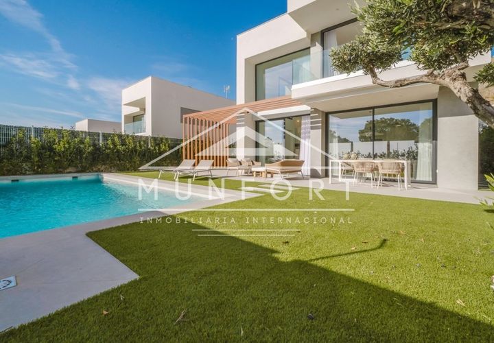Villa i Finestrat, Alicante, Finestrat - € 870.000 | Ref: MM001-N-D - foto 1