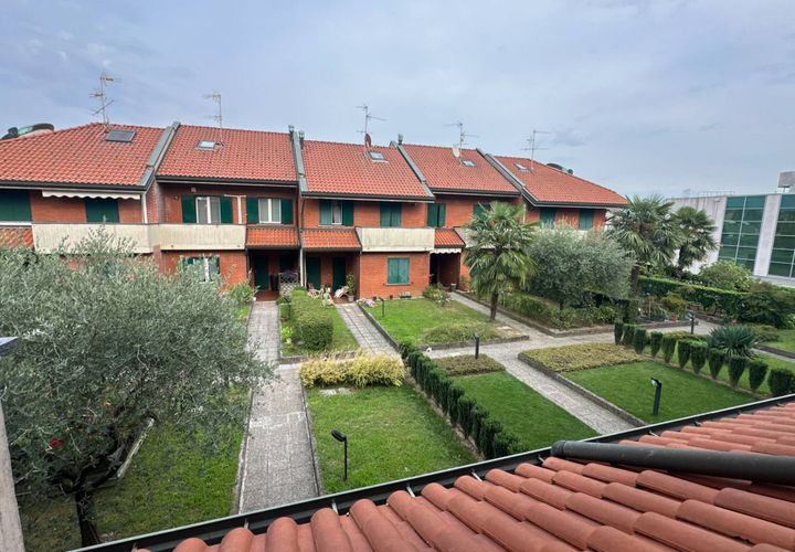 Villa i Osnago, Lecco, Osnago - € 310 000 | Ref: 1397 - foto 1