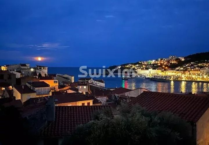 Villa a Banyuls-sur-Mer, Pyrenees-Orientales, Banyuls-sur-Mer - € 300.000 | Ref: 70131 YM - foto 1