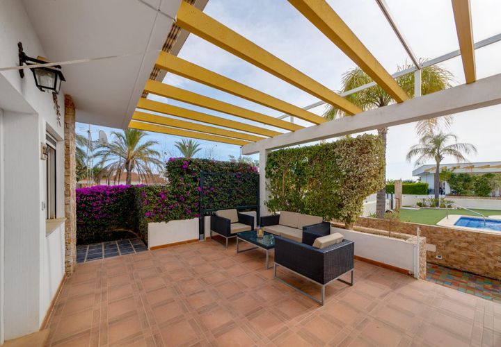 Rækkehus i Orihuela Costa, Alicante, Orihuela Costa - € 235.000 | Ref: AM-02074/8919 - foto 1