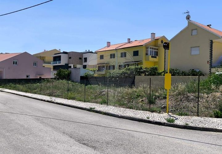 Helårsgrund i Odivelas, Lisbon, Odivelas - € 640.000 | Ref: RR-121161139-317 - foto 1