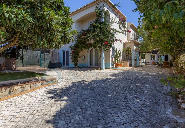 Villa a Luz, Faro, Luz - € 750.000 | Ref: V1835 - foto 1