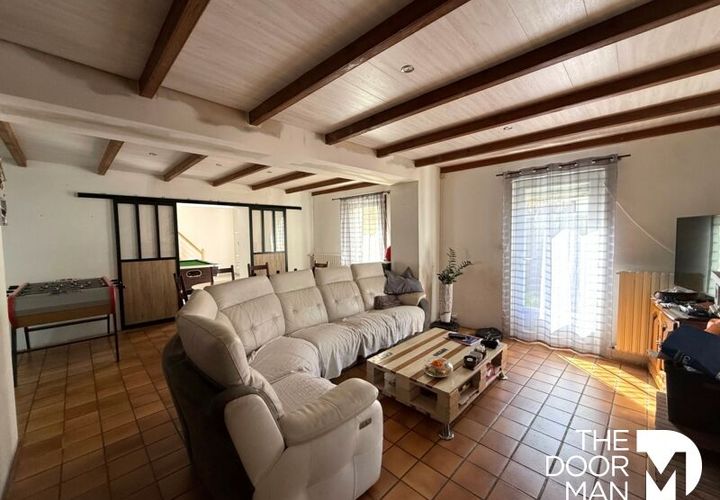 Villa a Dompierre-sur-Mer, Charente-Maritime, Dompierre-sur-Mer - € 444.000 | Ref: 8778 - foto 1