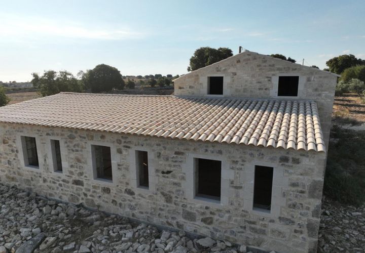 Landejendom i Modica, Ragusa, Modica - € 490.000 | Ref: L 2121 - foto 1