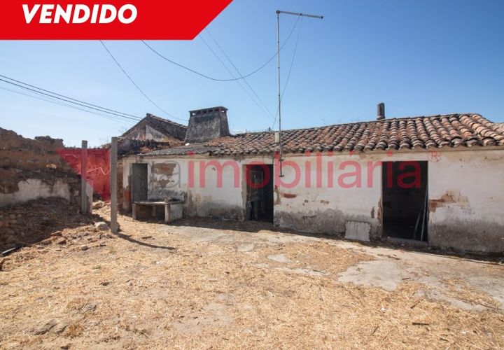 Villa i Vila Cha de Ourique, Santarem, Vila Cha de Ourique - € 50.000 | Ref: 201003013 - foto 1