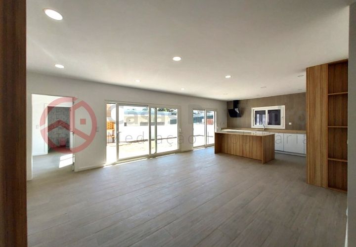 Villa i Quinta do Anjo, Setubal, Quinta do Anjo - € 600.000 | Ref: 4711OB1 - foto 1