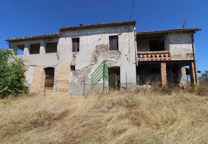 Landejendom i Teramo, Teramo, Teramo - € 300.000 | Ref: T1389 - foto 1
