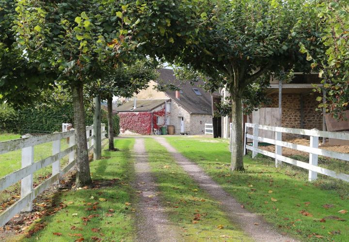 Farm hus i Charbonnat, Saone-et-Loire, Charbonnat - € 310.000 | Ref: 5751-1 - foto 1