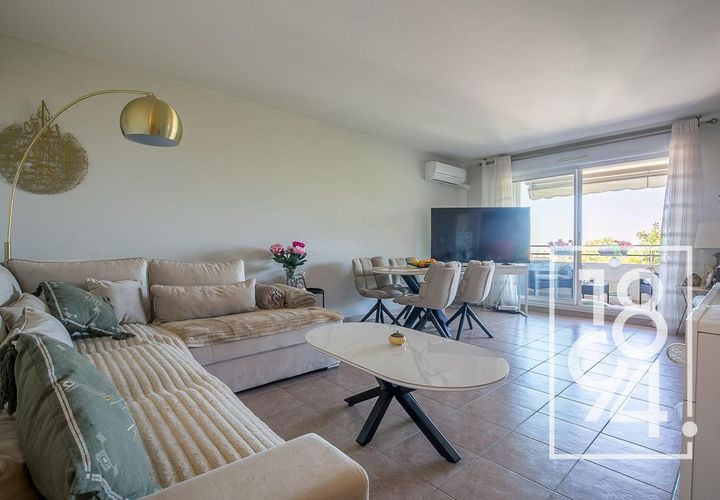 Lejlighed i Marseille, Bouches-du-Rhone, Marseille - € 182.000 | Ref: POEE-XF1-XX2 - foto 1