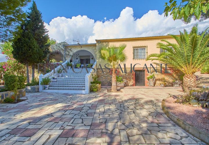 Villa in Busot, Alicante, Busot - € 360.000 | Ref: 01449/8734 - foto 1