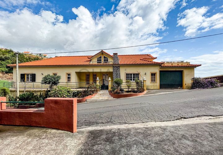 Villa i Ponta do Sol, Madeira, Ponta do Sol - € 495.000 | Ref: Q2591 - foto 1