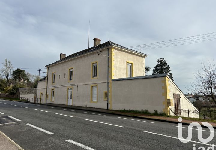 Erhvervsejendom i Bourbon-Lancy, Saone-et-Loire, Bourbon-Lancy - € 290.000 | Ref: 91621 - foto 1