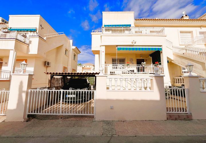 Leilighet i Playa Flamenca, Alicante, Playa Flamenca - € 199 999 | Ref: 94-455-435-11-854/71050 - foto 1