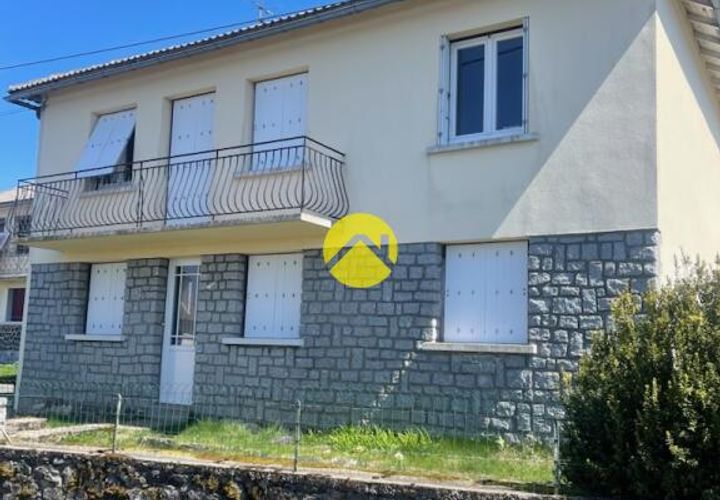 Villa i Pierrefort, Cantal, Pierrefort - € 158.000 | Ref: 100MS111226 - foto 1