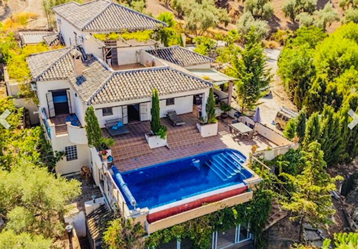 Landejendom i Iznajar, Cordoba, Iznajar - € 560.000 | Ref: R4367701 - foto 1