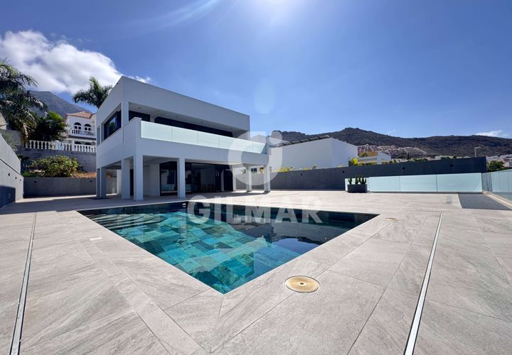 Villa i Adeje, Tenerife, Adeje - € 1.850.000 | Ref: 213628 - foto 1