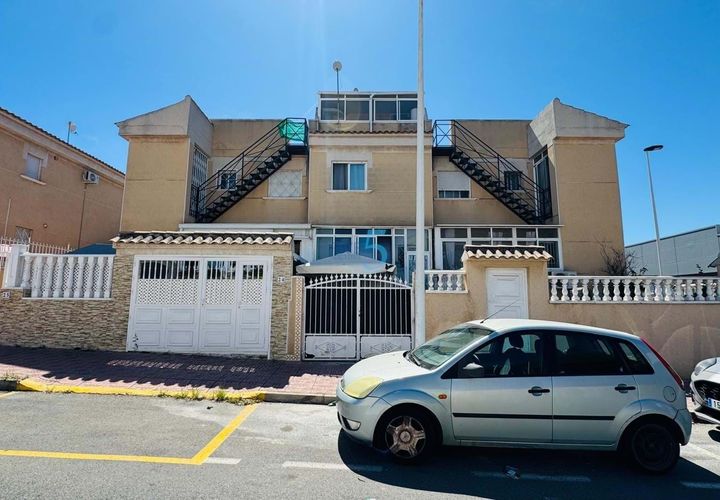 Byhus i Torrevieja, Alicante, Torrevieja - € 149.950 | Ref: P8147 - foto 1