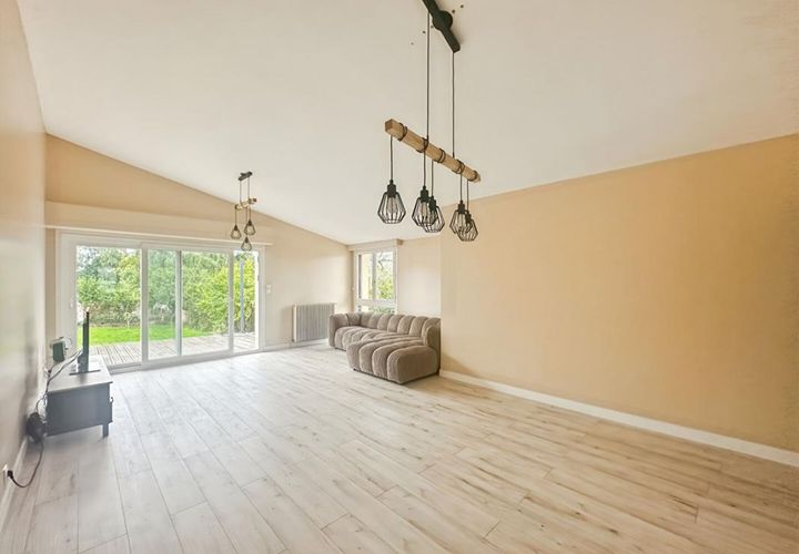 Villa i Floing, Ardennes, Floing - € 212.000 | Ref: 422521EROV - foto 1