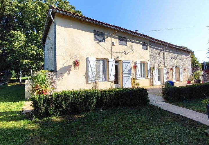 Villa i Saint-Macoux, Vienne, Saint-Macoux - € 232 000 | Ref: 9063JL - foto 1