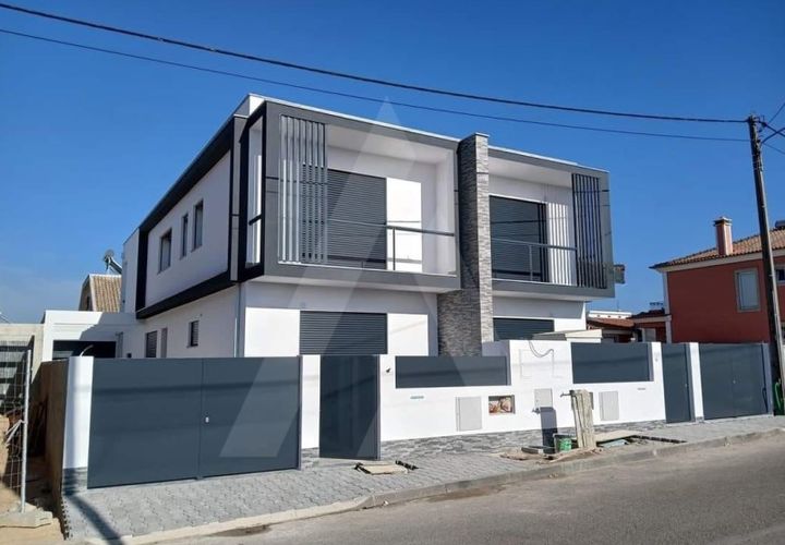 Byhus i Seixal, Setubal, Seixal - € 585.000 | Ref: 1150870/25LS - foto 1