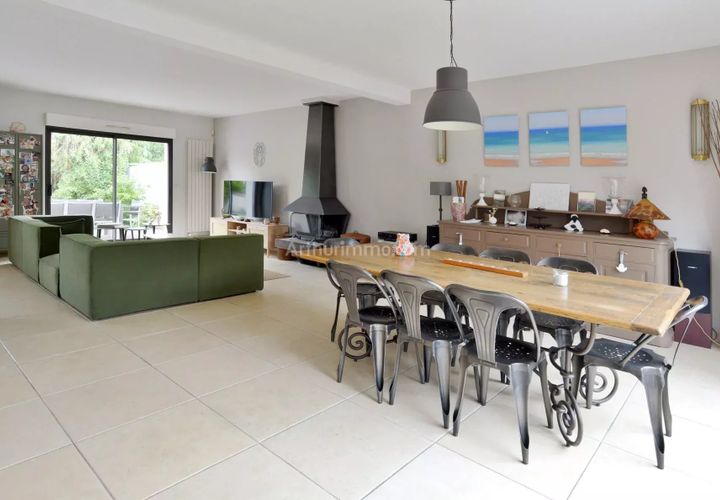 Villa a Bry-sur-Marne, Val-de-Marne, Bry-sur-Marne - € 1.360.000 | Ref: 86241950 - foto 1