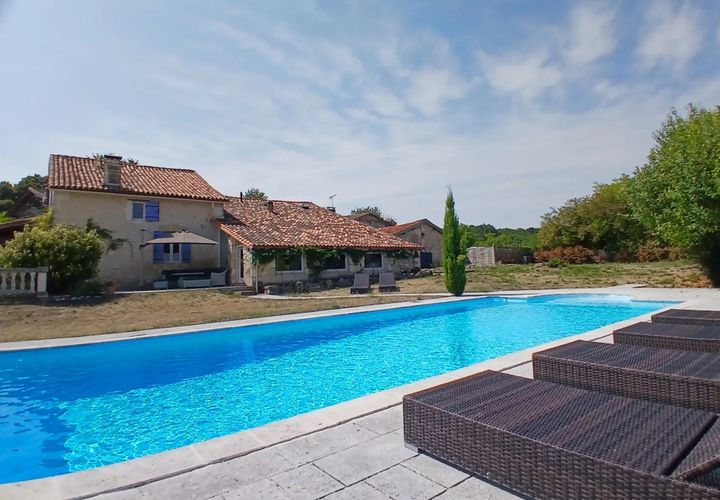 Villa a Tocane-Saint-Apre, Dordogne, Tocane-Saint-Apre - € 430.000 | Ref: BVI82413 - foto 1