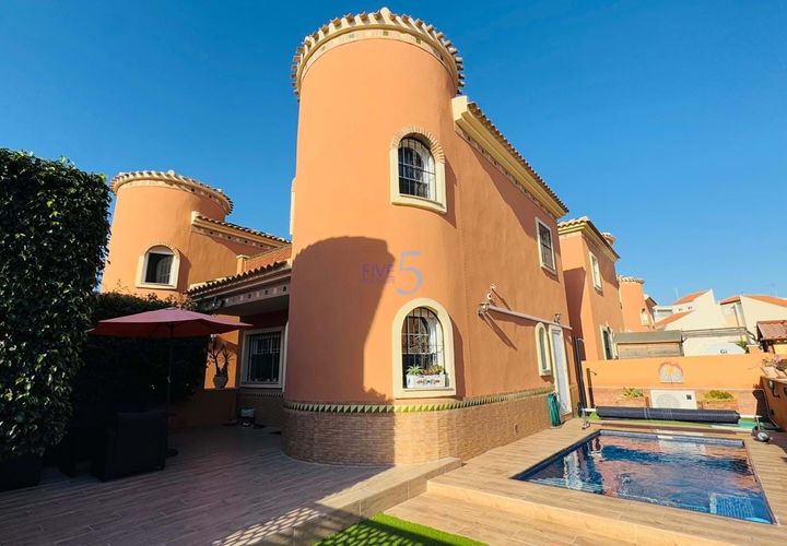 Villa a Playa Flamenca, Alicante, Playa Flamenca - € 269.000 | Ref: P8265 - foto 1