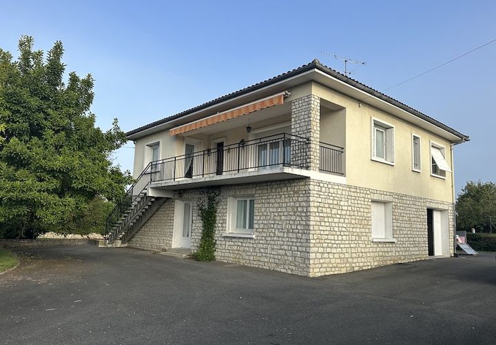 Villa i Montguyon, Charente-Maritime, Montguyon - € 194.250 | Ref: 166 - foto 1