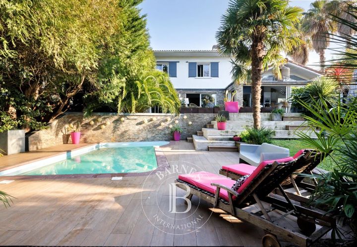 Villa a Biarritz, Pyrenees-Atlantiques, Biarritz - € 1.850.000 | Ref: M1369 - foto 1