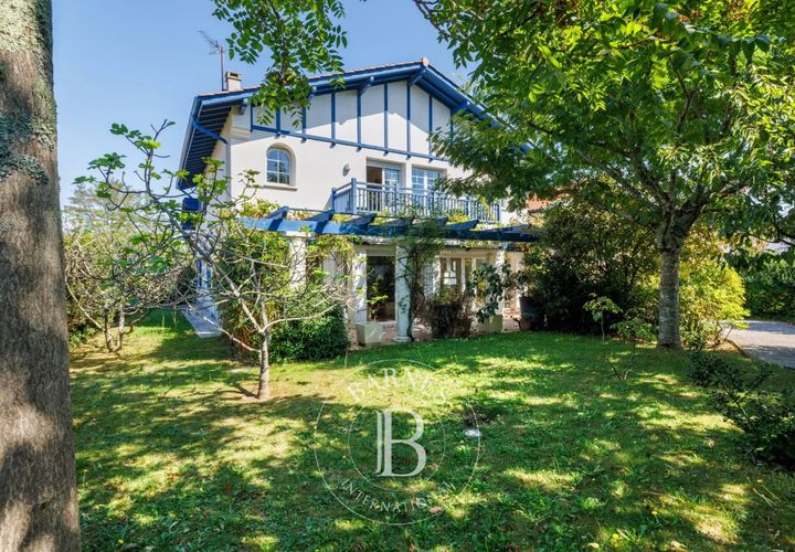 Byhus i Biarritz, Pyrenees-Atlantiques, Biarritz - € 1.690.000 | Ref: M1759 - foto 1