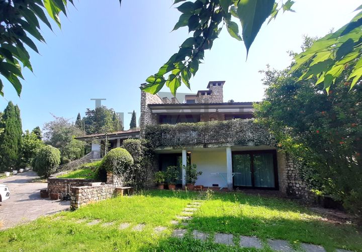 Villa i Lucca, Lucca, Lucca - € 1.200.000 | Ref: A3343 - foto 1