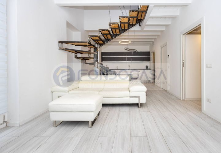 Lejlighed i Milan, Milan, Milan - € 249.000 | Ref: Trilocale Via Gherini - foto 1