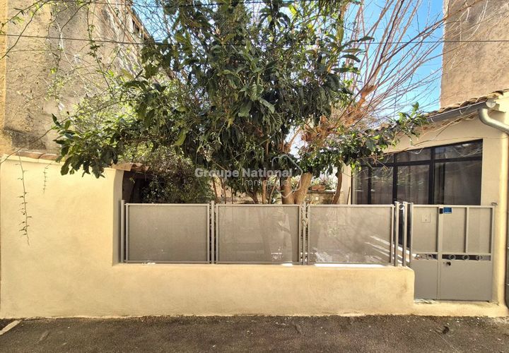 Villa a Mazan, Vaucluse, Mazan - € 335.000 | Ref: NJ447 - foto 1