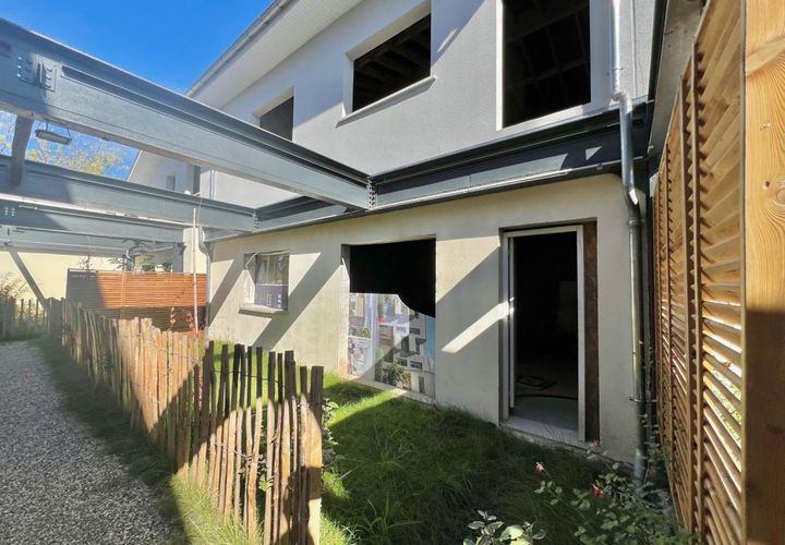 Villa i Bordeaux, Gironde, Bordeaux - € 300.000 | Ref: 7194134 - foto 1