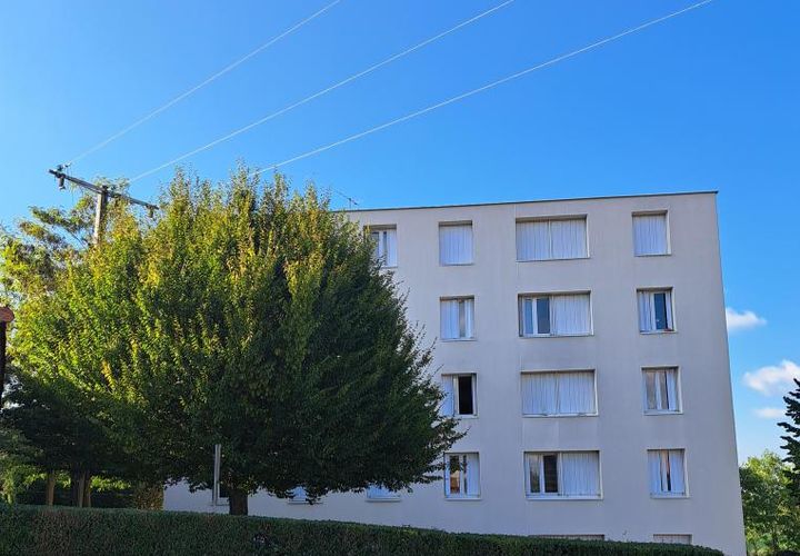 Apartament a Coutouvre, Loire, Coutouvre - € 408/mes | Ref: 00730113 - foto 1