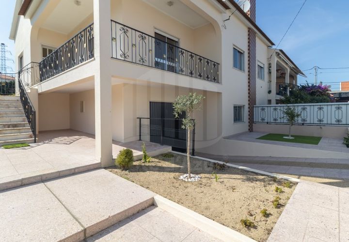 Villa i Quinta do Conde, Setubal, Quinta do Conde - € 389.000 | Ref: 10011 - foto 1